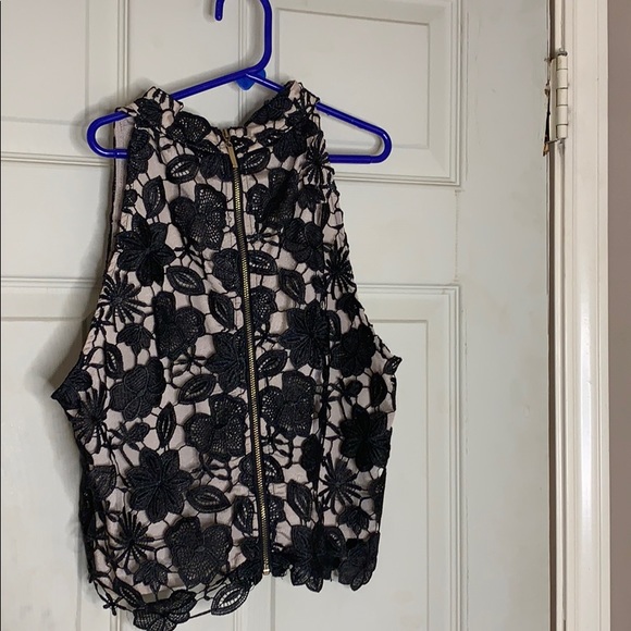 Blouse - Picture 2 of 2